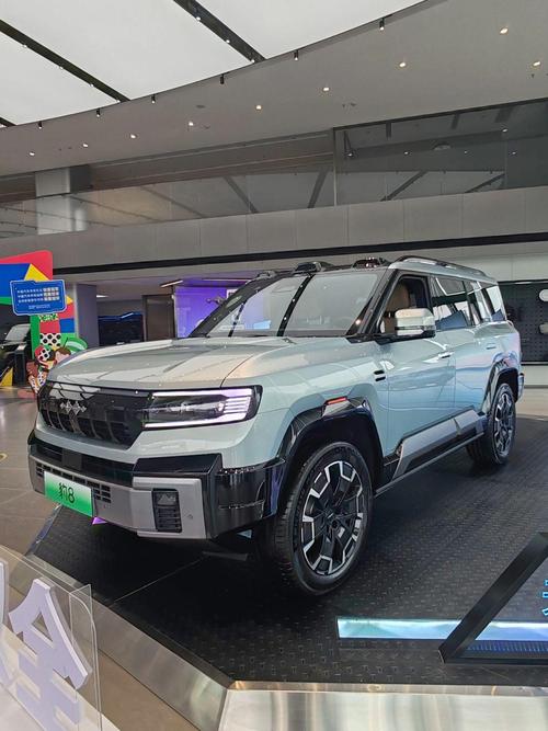 惠州286比亚迪方程豹硬派越野的爆款，英菲尼迪35周年与你共成长